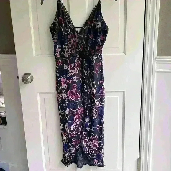 Velvet floral midi dress v neck size small - Picture 3 of 5